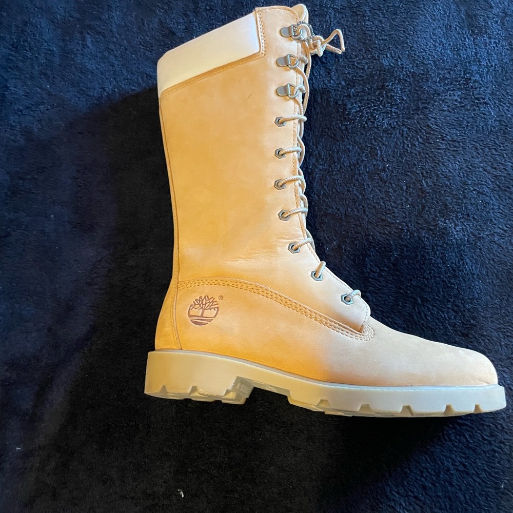 Ladies Timberland Boots Brand New
